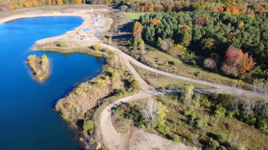 10241 N McKinley RD, Montrose, MI 48457 - Image #2