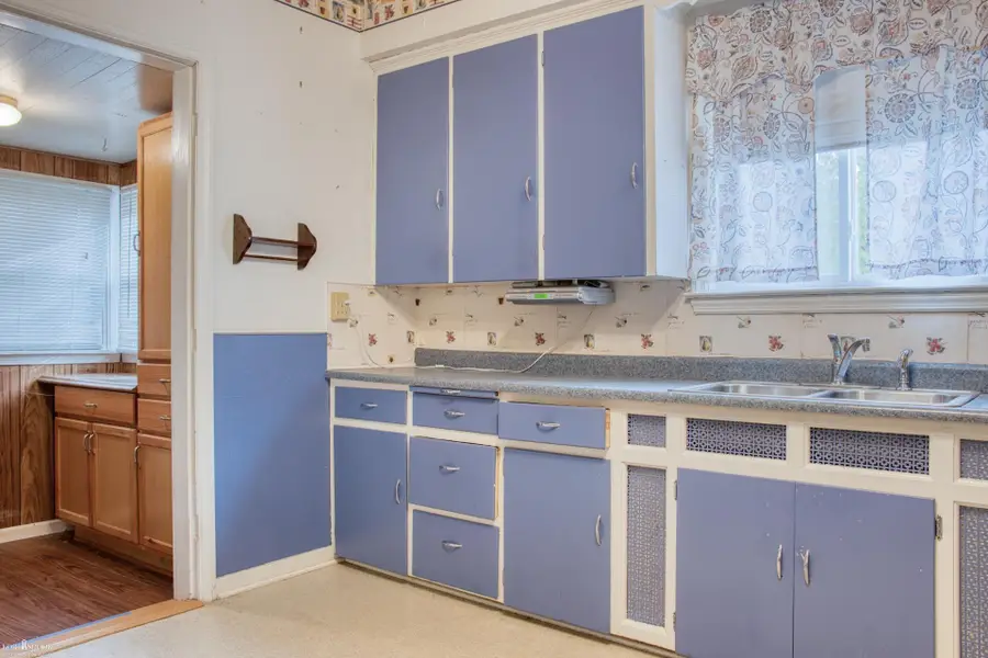 617 Grand AVE, Owosso, MI 48867 - Image #3