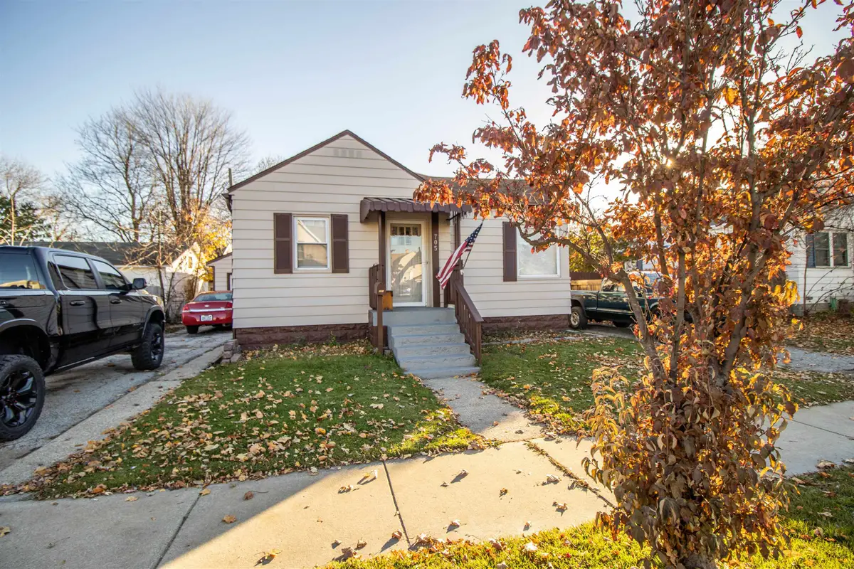 705 W Jenny ST, Bay City, MI 48706 - Image #1