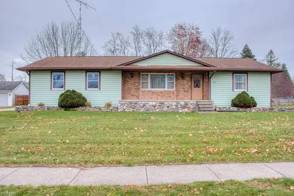 817 S Chipman ST, Owosso, MI 48867