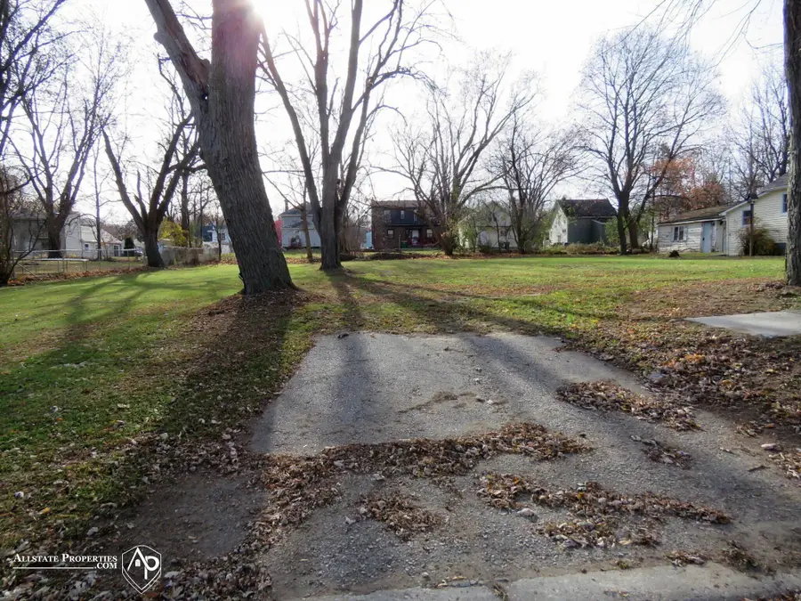 1122 Howard ST, Mount Morris, MI 48458 - Image #2