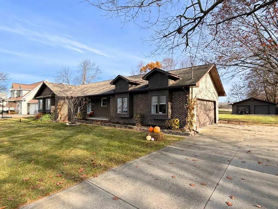 13136 N Linden RD, Clio, MI 48420 - Image #2