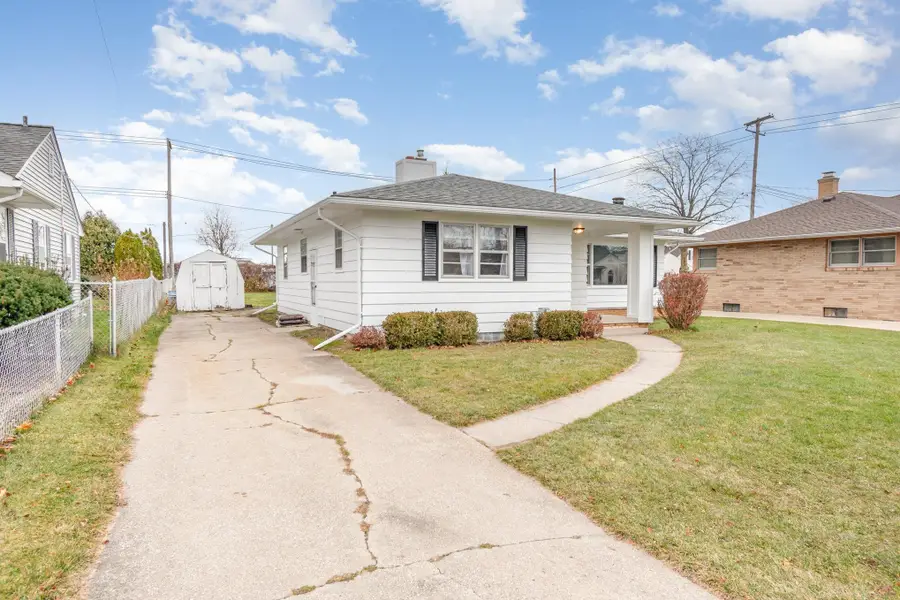 2306 S Farragut ST, Bay City, MI 48708 - Image #3
