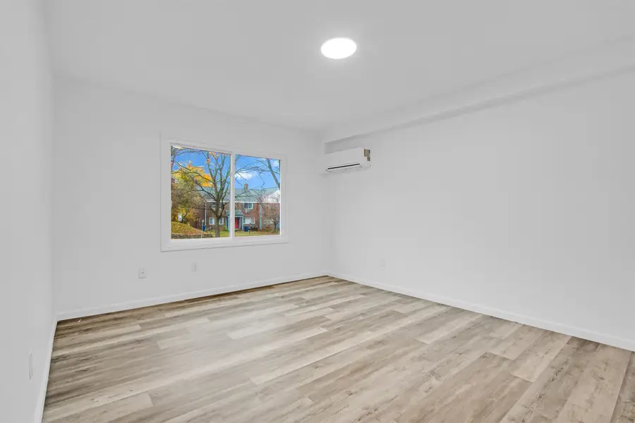 343 Sheffield Apt. D AVE, Flint, MI 48503 - #2