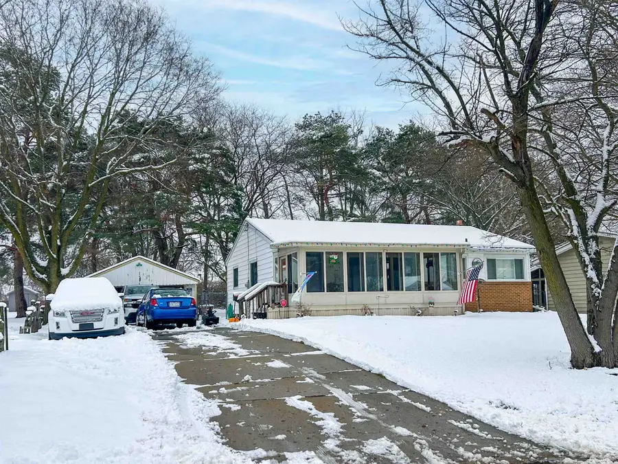 6294 Springdale BLVD, Grand Blanc Charter Township, MI 48439 - Image #3