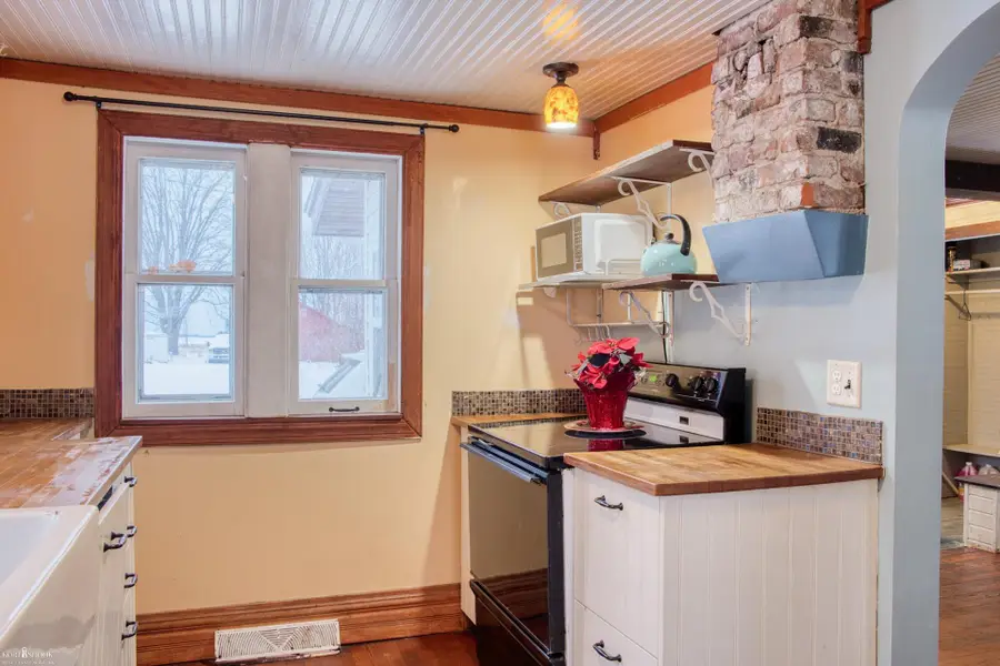 4301 Allan RD, Owosso, MI 48867 - Image #3