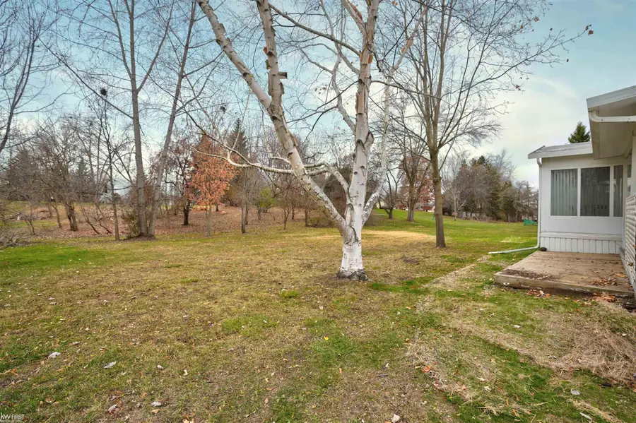 13300 Firestone DR, Fenton, MI 48430 - Image #3