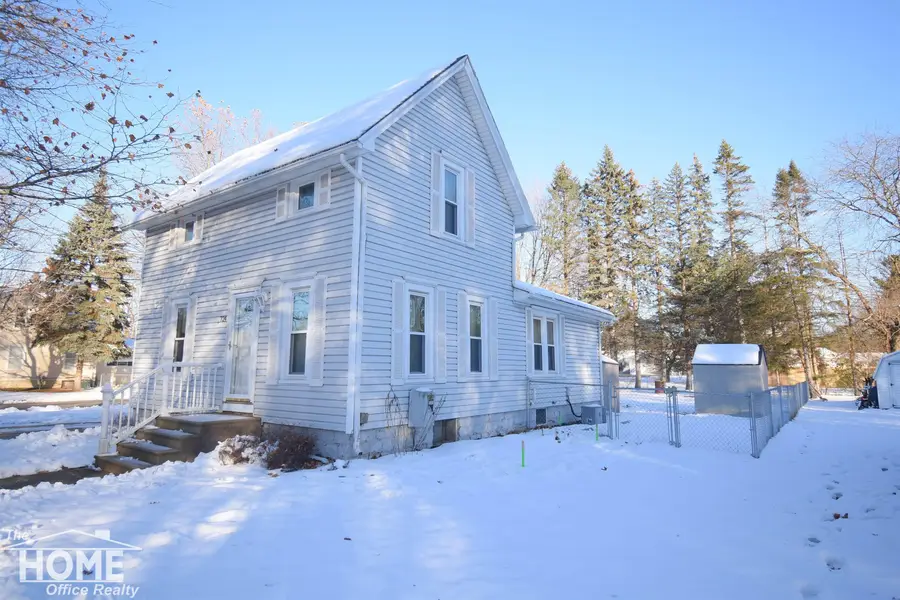 724 N Dewey ST, Owosso, MI 48867 - Image #3