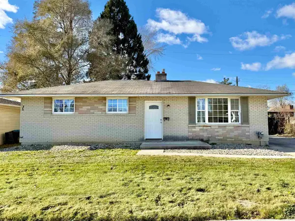 5380 Durwood DR, SwartzCreek, MI 48473