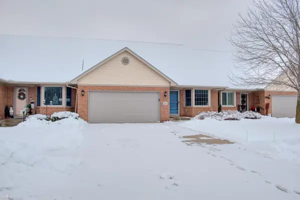 914 Chipman LN, Owosso, MI 48867