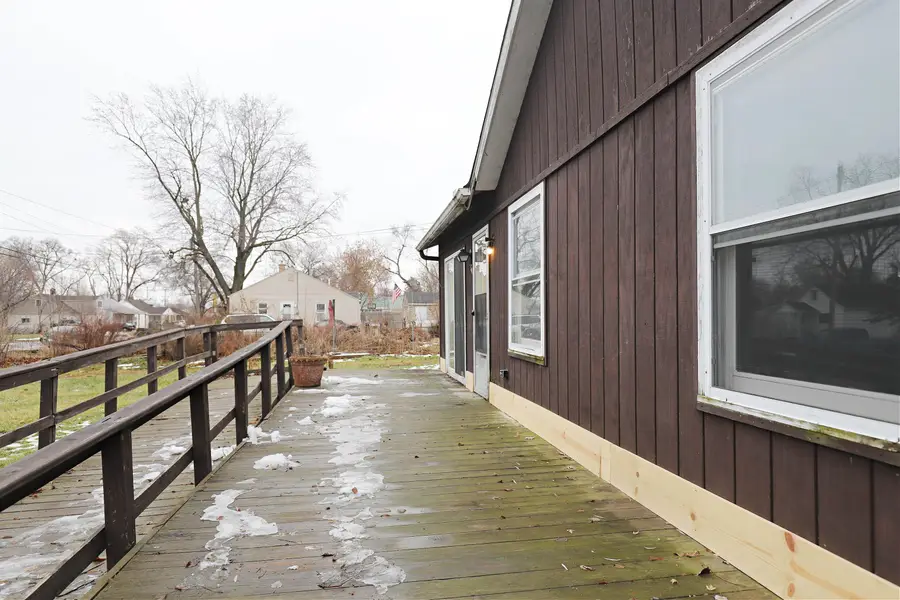 1450 Carman ST, Burton, MI 48529 - #3