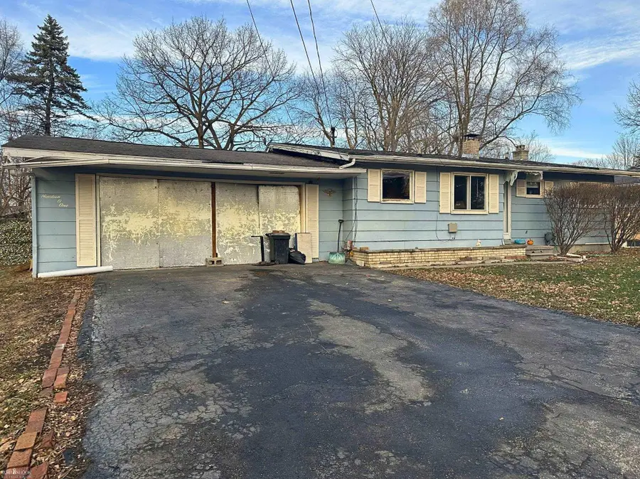 1901 Harden DR, Owosso, MI 48867 - Image #2