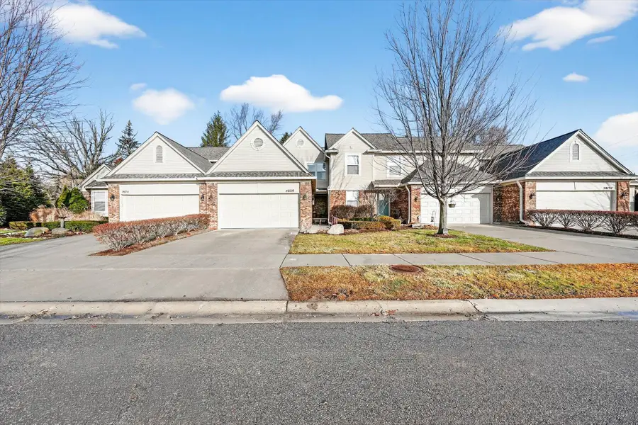 20719 Ashford DR, Macomb, MI 48044 - Image #3