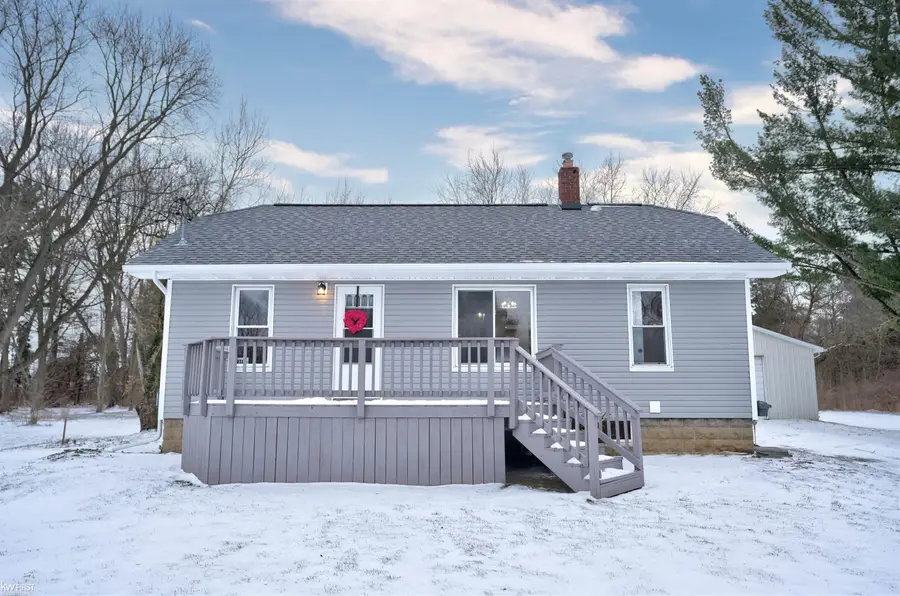 9110 E Coldwater RD, Davison, MI 48423 - Image #2