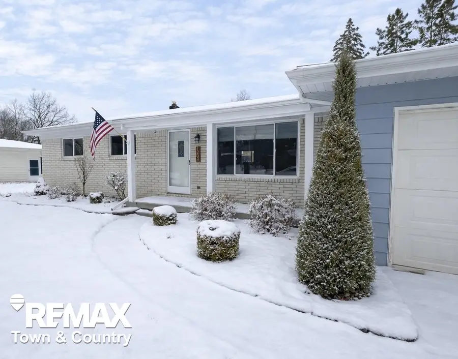 1209 Clearview DR, Flushing, MI 48433 - Image #3