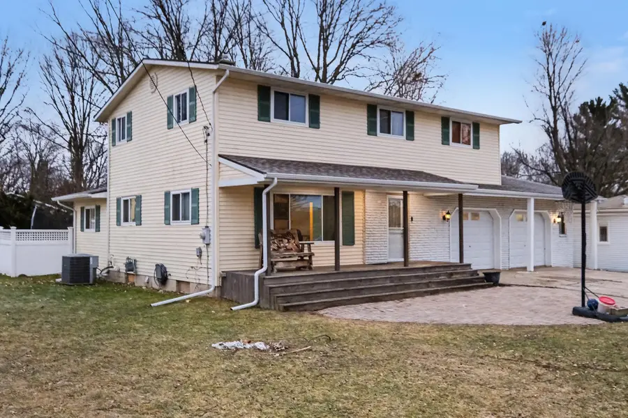 3430 Blue Lake DR, Flint, MI 48506 - Image #3
