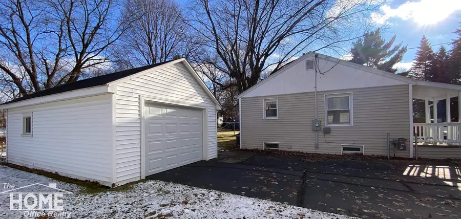 1328 N Ball ST, Owosso, MI 48867 - Image #3