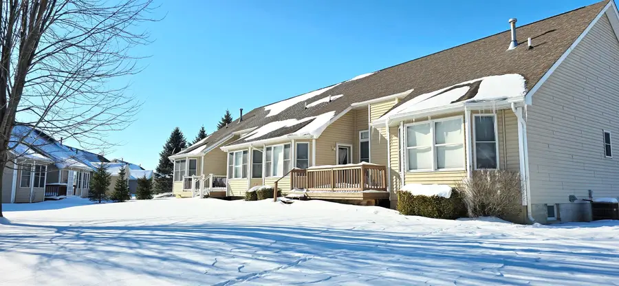 5465 Red Oak CT, Linden, MI 48451 - #2