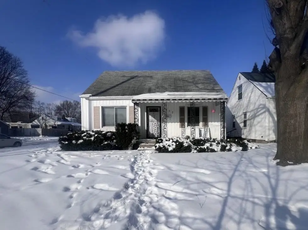 652 Crawford ST, Flint, MI 48507 - #1