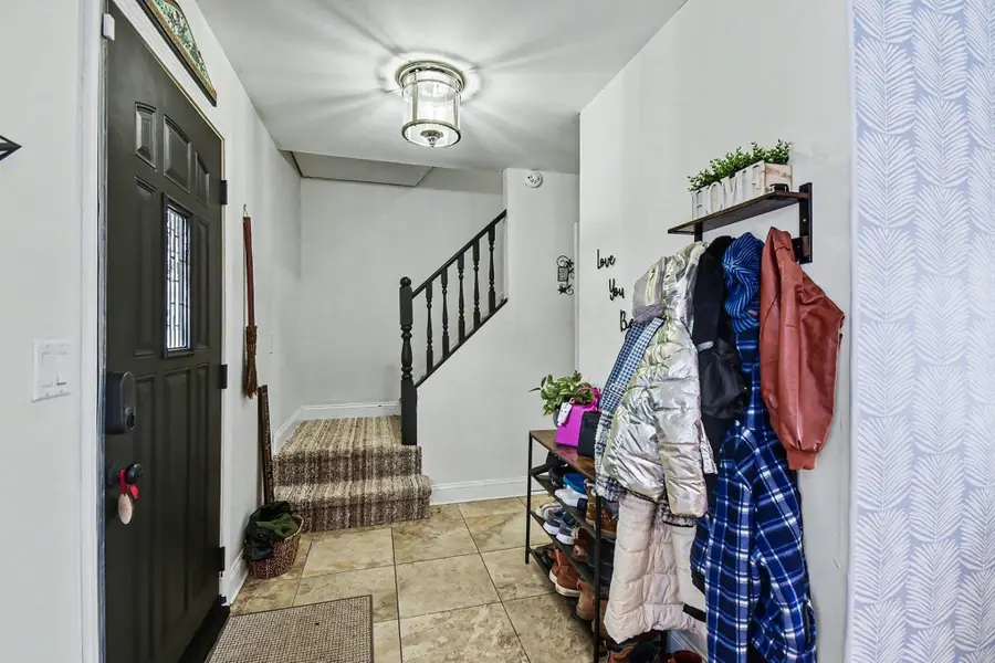 2740 Wexford DR, Saginaw, MI 48603 - #3