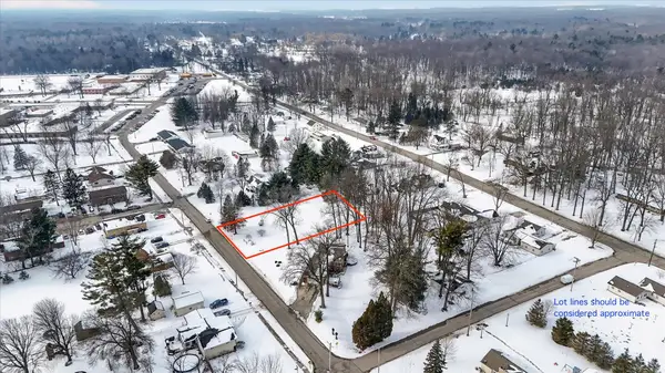 434` W Maple ST, StCharles, MI 48655