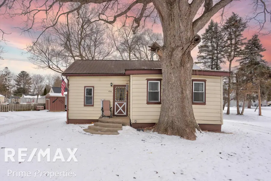 426 Bates ST, Caro, MI 48723 - #3