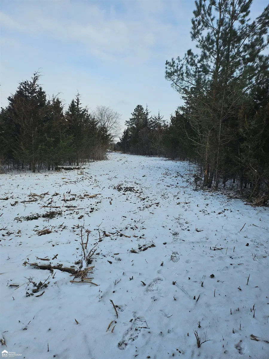 5455 Kelly RD, Flint, MI 48504 - #2