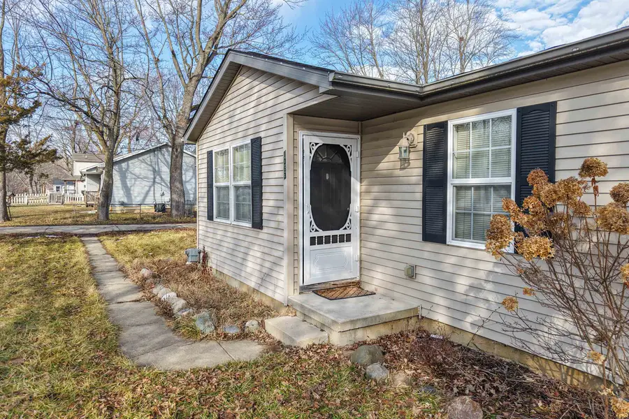 1063 Lincoln Drive DR, Flint, MI 48507 - #2
