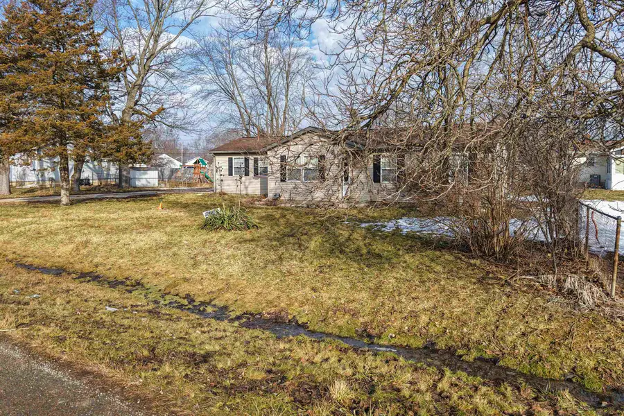 1063 Lincoln Drive DR, Flint, MI 48507 - #3