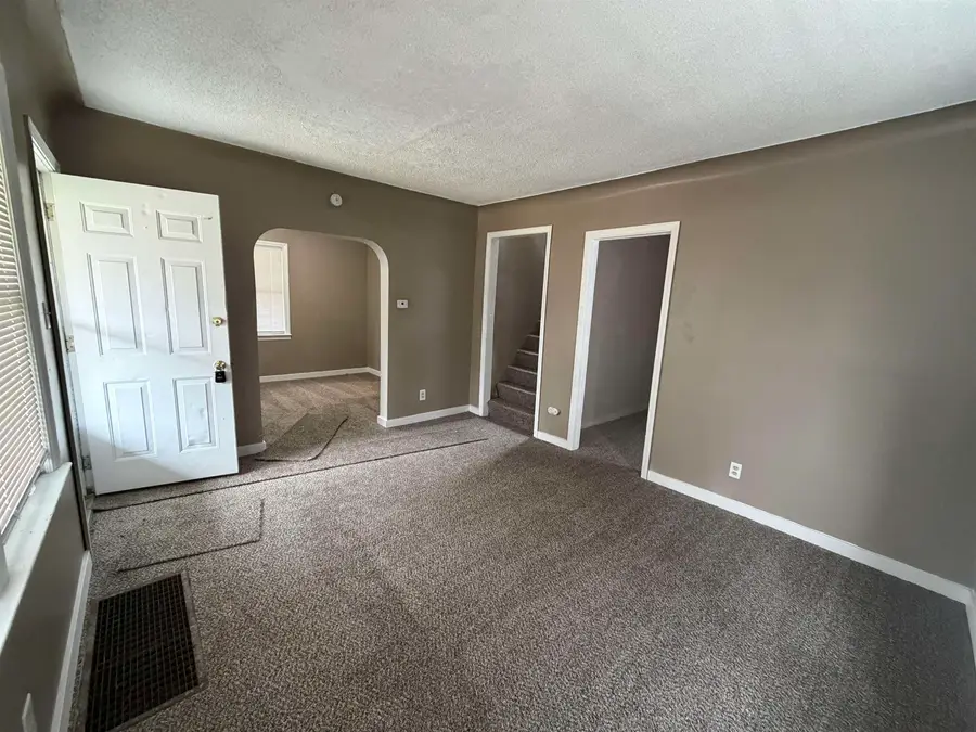 806 Alvord AVE, Flint, MI 48507 - #2