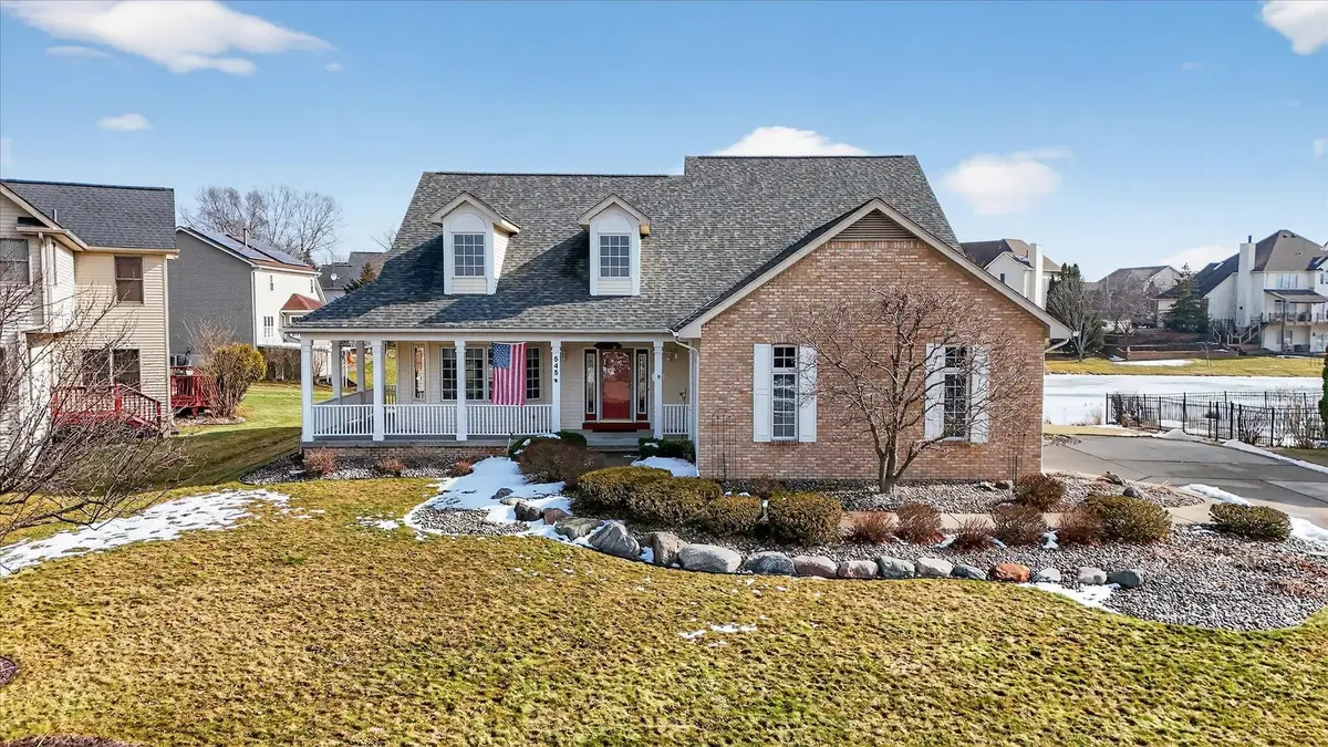 545 Chasseur DR, Grand Blanc, MI 48439 - #1