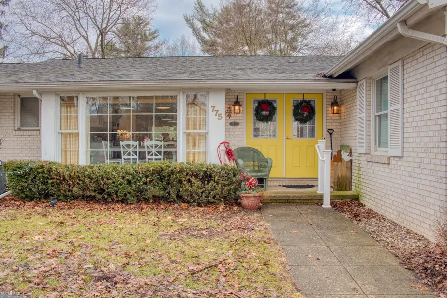 775 Riverbend DR, Owosso, MI 48867 - #2