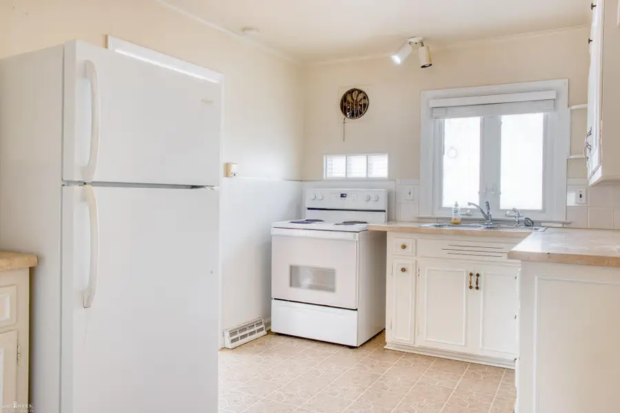 1218 N Water ST, Owosso, MI 48867 - #2