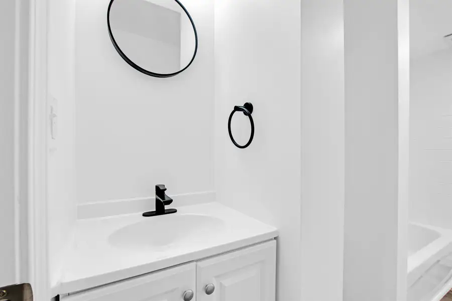 343 Sheffield Apt. B AVE, Flint, MI 48503 - #3