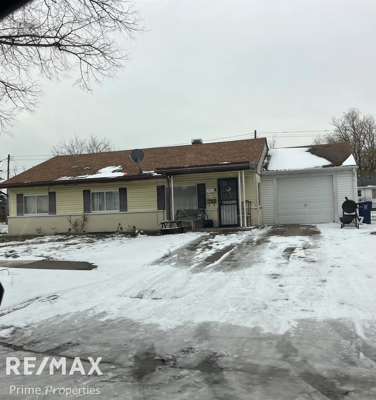 6611 Sally CT, Flint, MI 48505 - #1