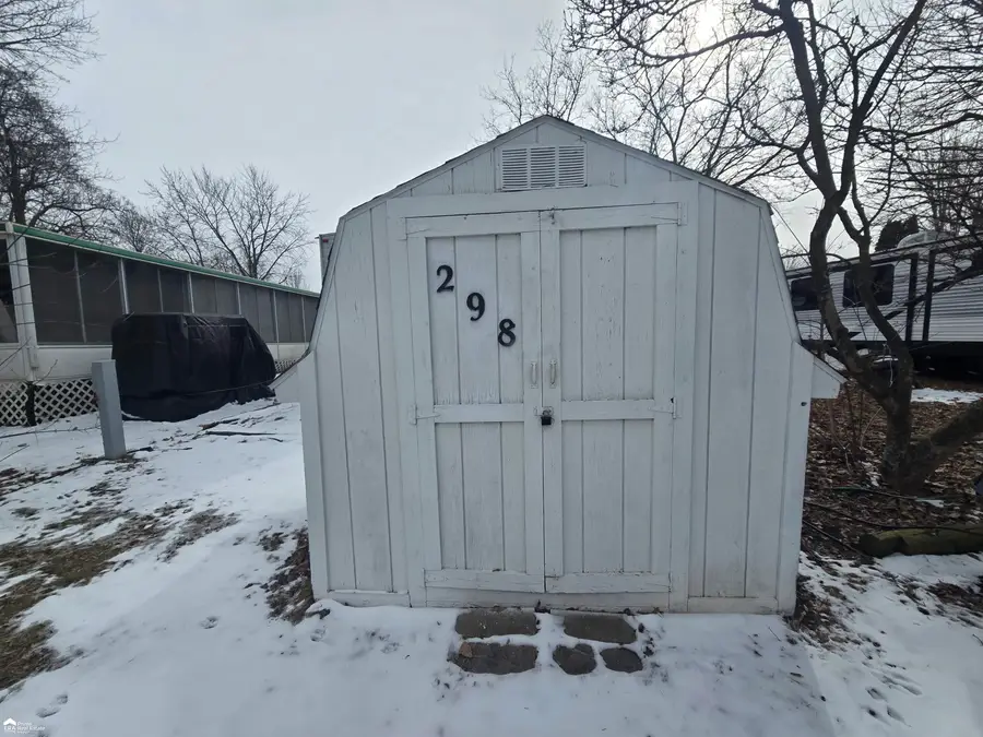 10001 E Goodall RD, Durand, MI 48429 - #3