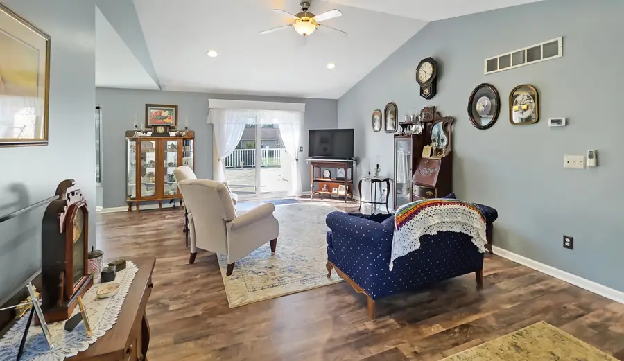 608 Stone Creek PASS, Clio, MI 48420 - #2