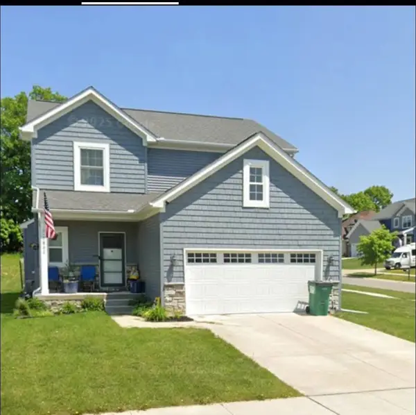 3802 Rolling Hills DR, Holly, MI 48442