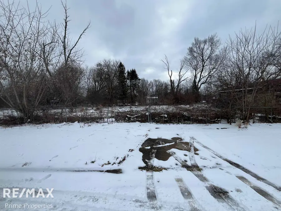 1499 W Juliah AVE, Flint, MI 48505 - #2