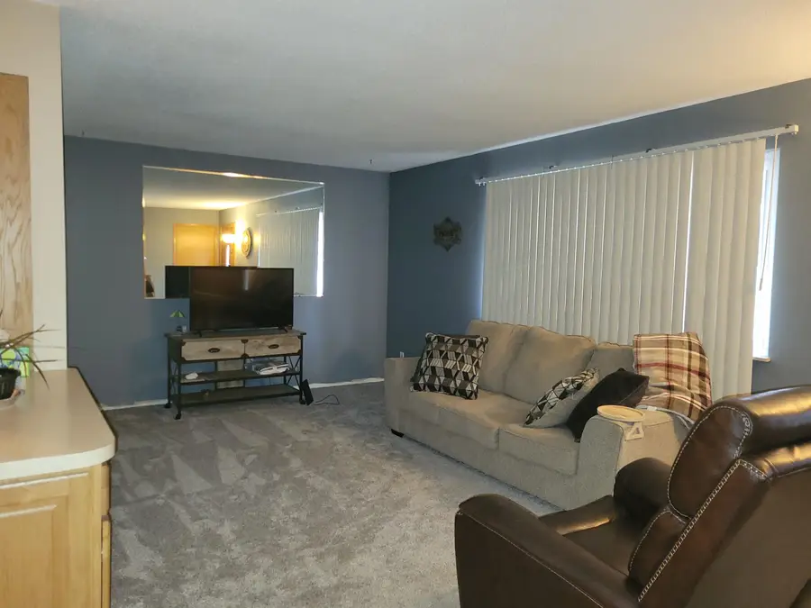 641 Briarwood DR, Vassar, MI 48768 - #2