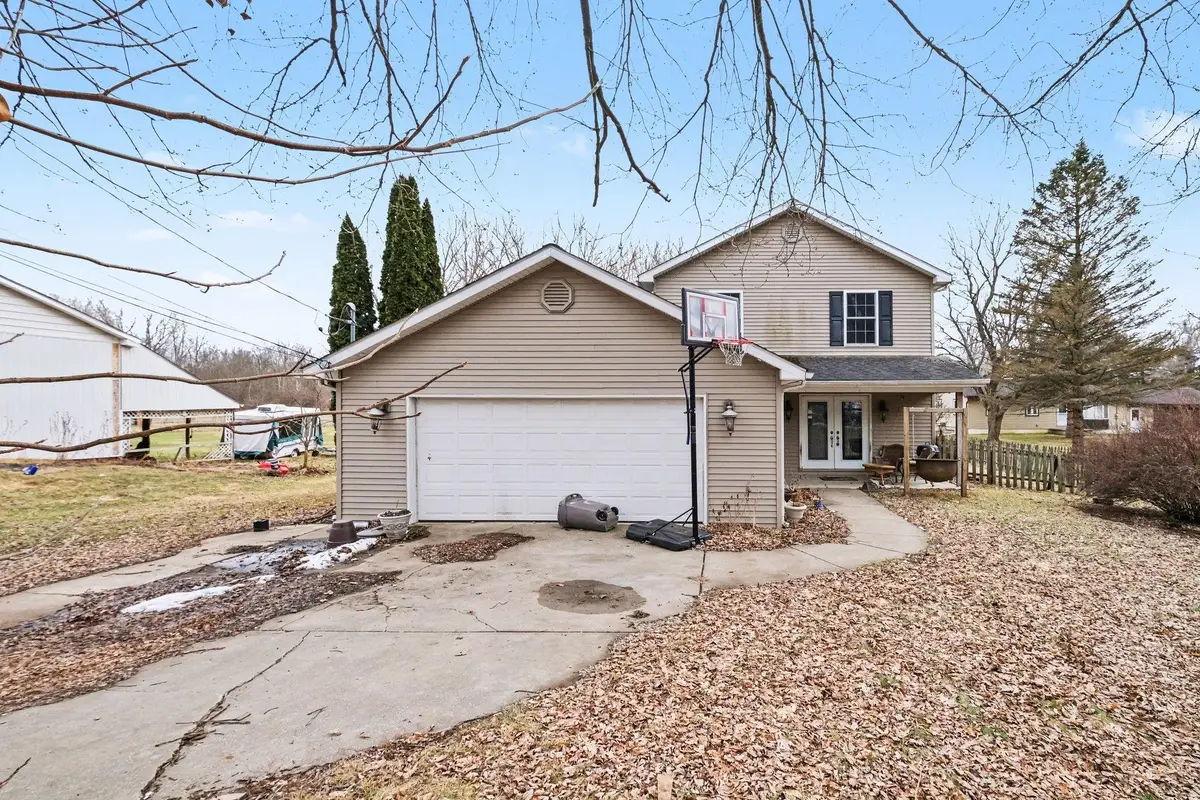 4444 Meadowbrook Dr DR, Flint, MI 48506 - #1
