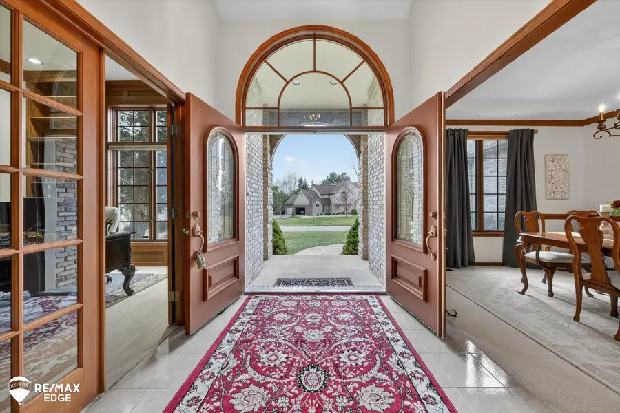 1223 Kings Carriage RD, Grand Blanc, MI 48439 - #3