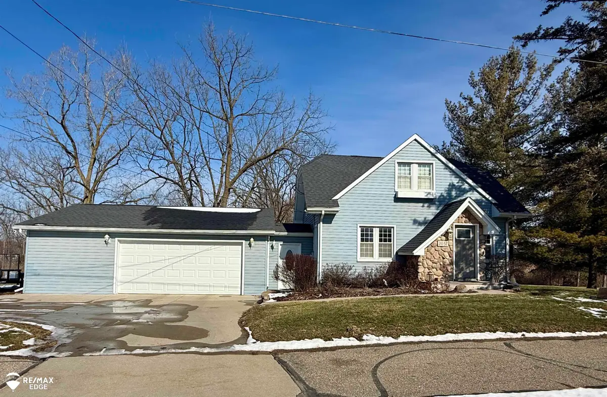 2037 E Grand Blanc RD, Grand Blanc, MI 48439 - #1