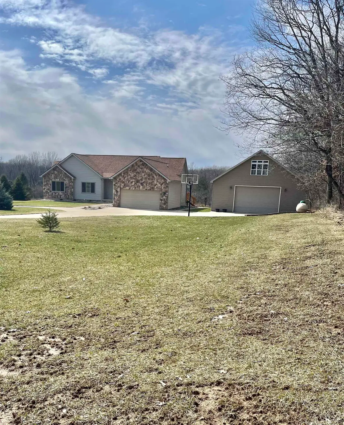 8502 S Vernon RD, Durand, MI 48429 - #1