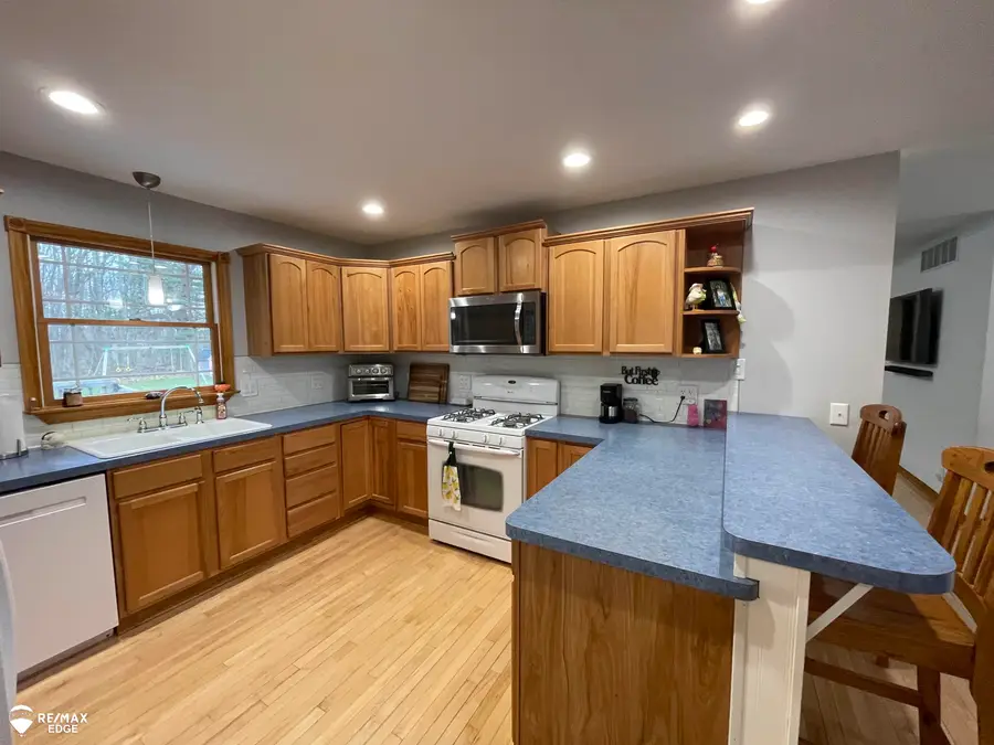 10275 Newland DR, Otisville, MI 48463 - #3