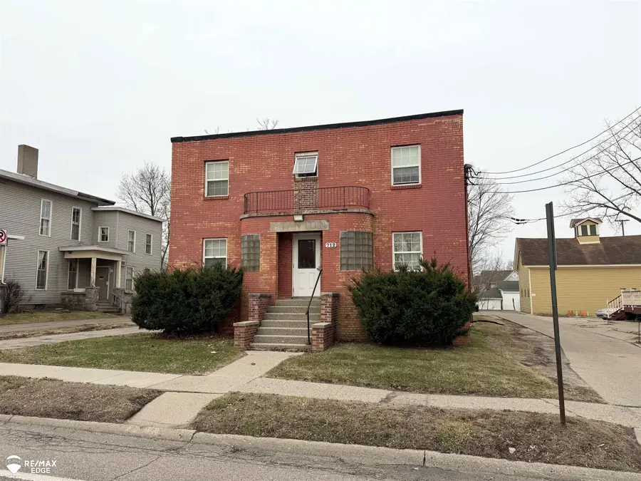 712 S Grand Traverse ST, Flint, MI 48502 - #2