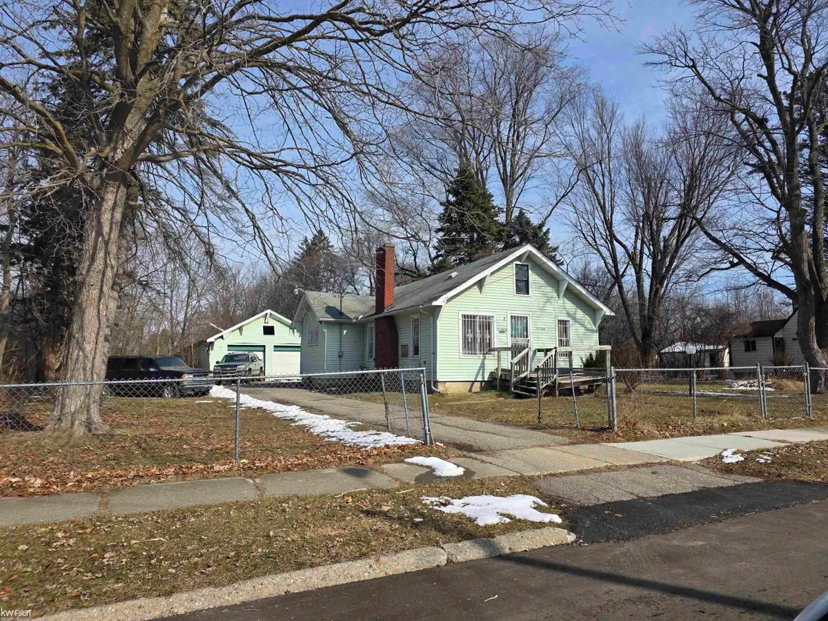 209 E York ST, Flint, MI 48505 - #1