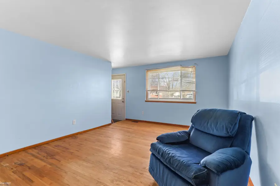 6715 Niagara ST, Romulus, MI 48174 - #3