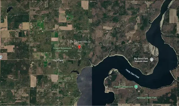 1724 S Forest Hills DR, WhiteCloud, MI 49349