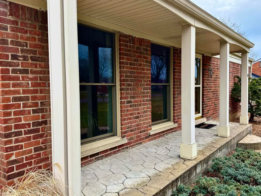 21145 Hale Street, Clinton, MI 48036 - #2